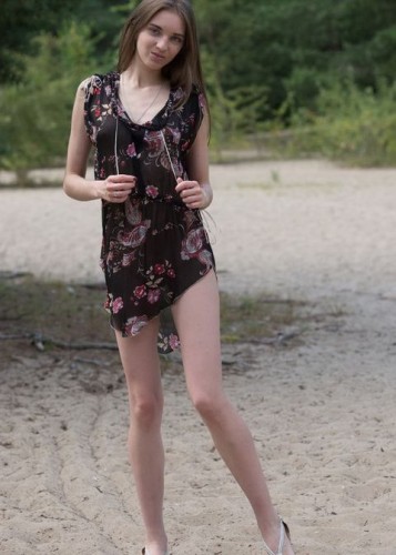 Элина, Г. Колпино